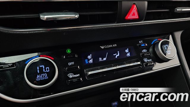 Hyundai Sonata 2022 — photo 32