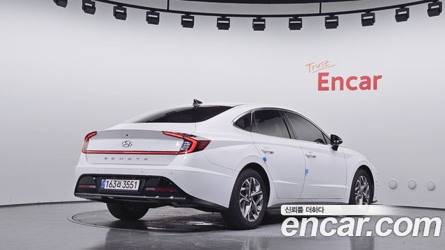 Hyundai Sonata 2022 — photo 2