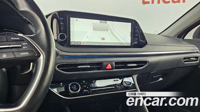 Hyundai Sonata 2022 — photo 19