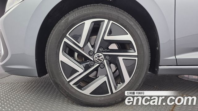 Volkswagen Jetta 2023 — photo 5