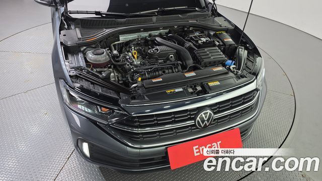 Volkswagen Jetta 2023 — photo 6