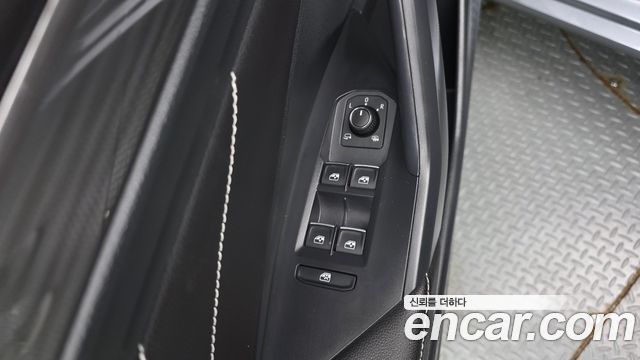 Volkswagen Jetta 2023 — photo 17