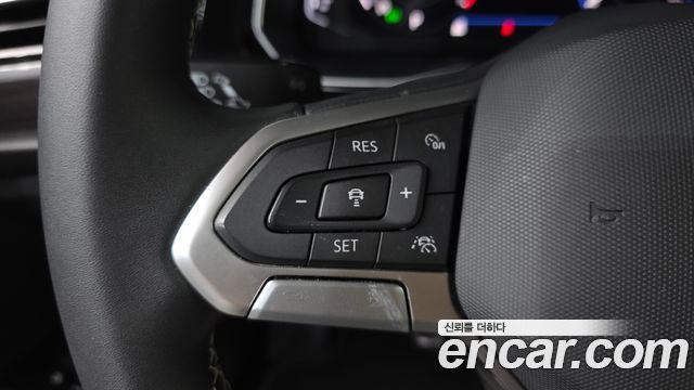 Volkswagen Jetta 2023 — photo 32