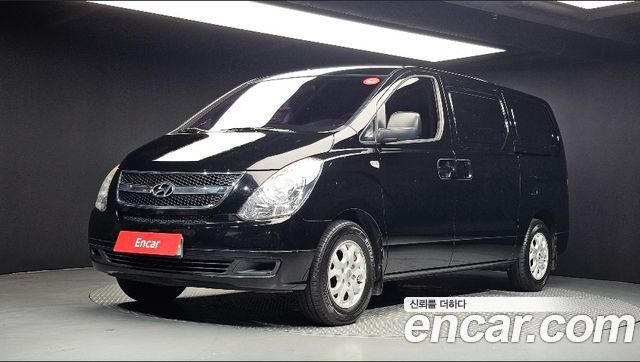 Hyundai Starex 2015 — photo 1