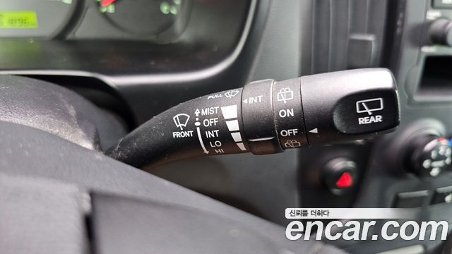 Hyundai Starex 2015 — photo 17