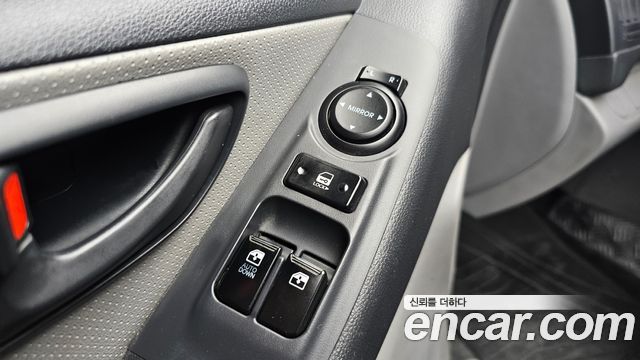 Hyundai Starex 2015 — photo 19