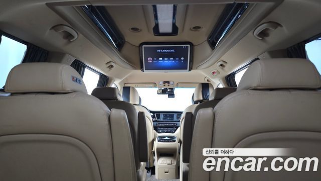 Kia Canival 2019 — photo 30