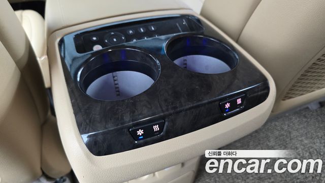 Kia Canival 2019 — photo 33