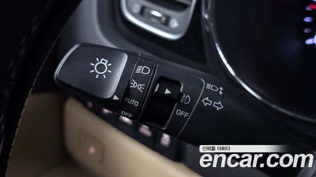Kia Canival 2019 — photo 36