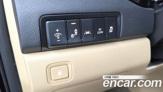 Kia Canival 2019 — photo 40