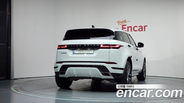 Land Rover Range Rover Evoque 2024 — photo 4