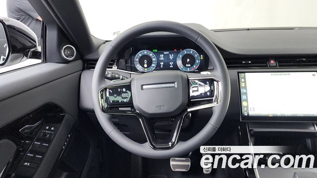 Land Rover Range Rover Evoque 2024 — photo 13