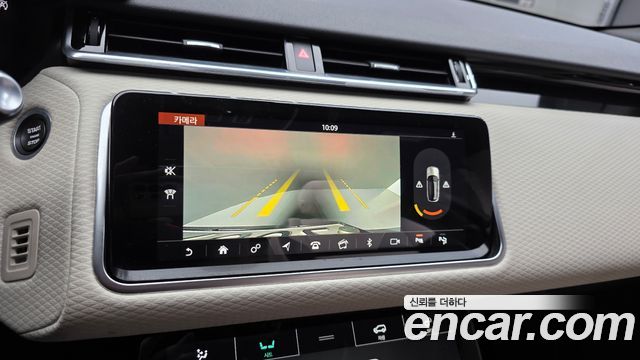 Land Rover Range Rover Velar 2019 — photo 20