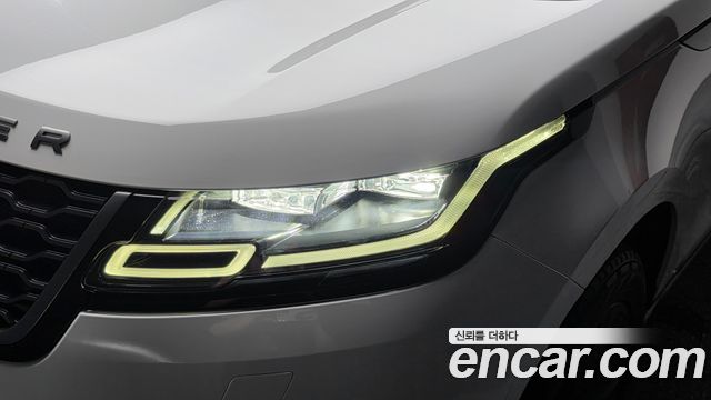 Land Rover Range Rover Velar 2019 — photo 8