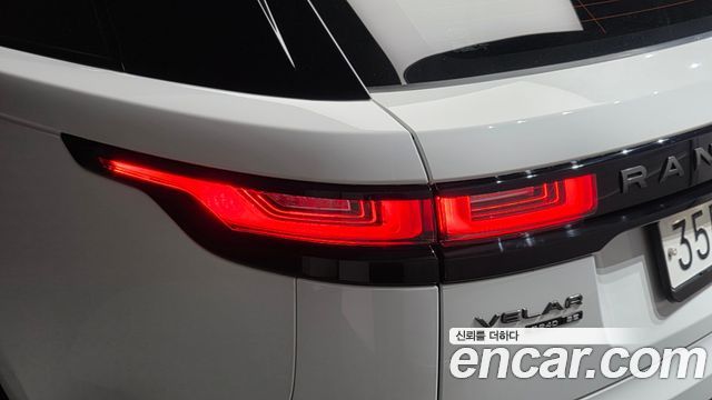 Land Rover Range Rover Velar 2019 — photo 9