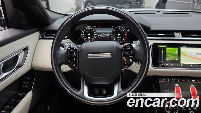 Land Rover Range Rover Velar 2019 — photo 39