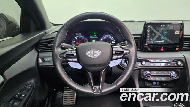 Hyundai Veloster 2019 — photo 18