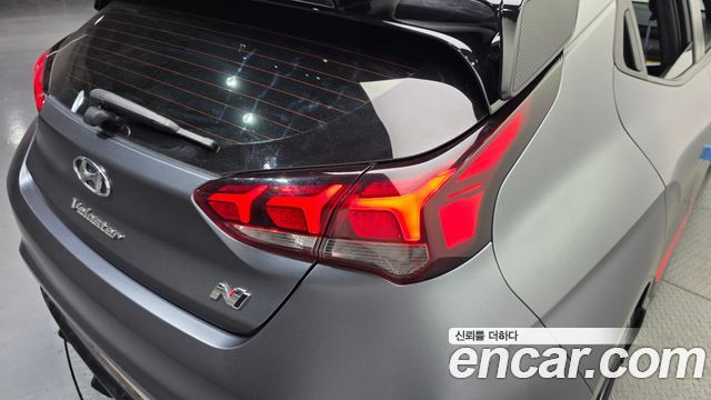 Hyundai Veloster 2019 — photo 9