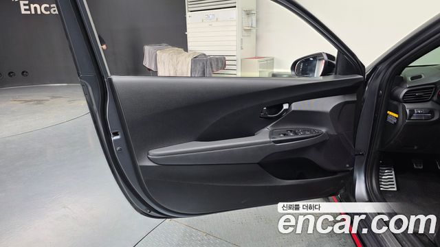 Hyundai Veloster 2019 — photo 14