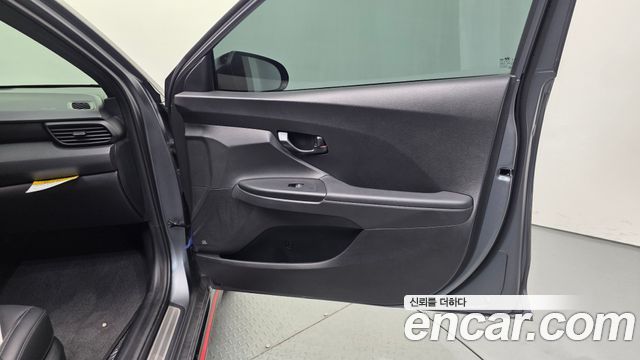 Hyundai Veloster 2019 — photo 15