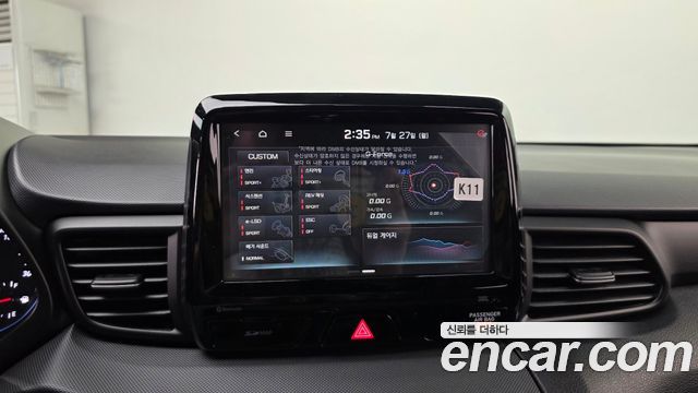 Hyundai Veloster 2019 — photo 31