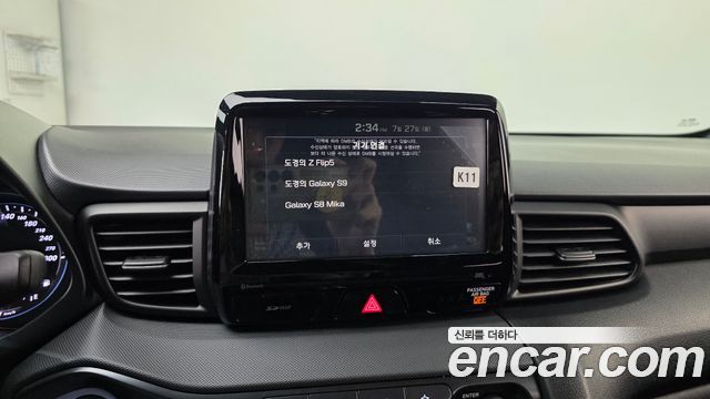 Hyundai Veloster 2019 — photo 32