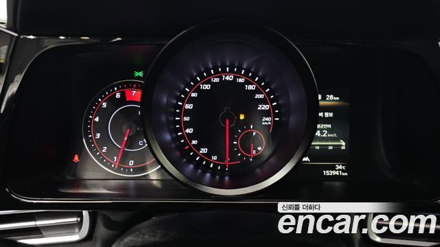 Hyundai AVANTE 2021 — photo 11