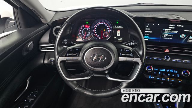 Hyundai AVANTE 2021 — photo 19
