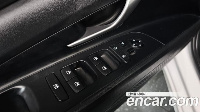 Hyundai AVANTE 2021 — photo 26