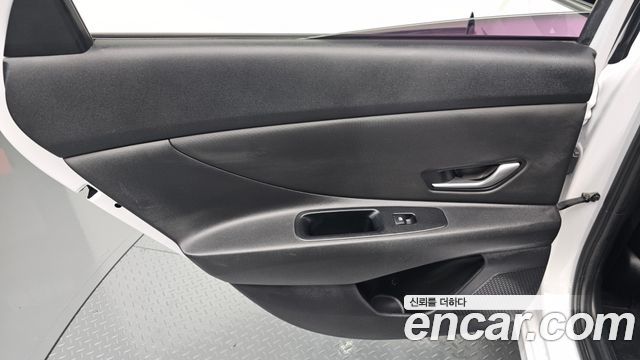 Hyundai AVANTE 2021 — photo 15