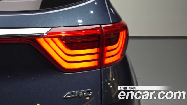 Kia Sportage 2018 — photo 9