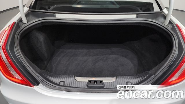 Jaguar XJ 2016 — photo 20