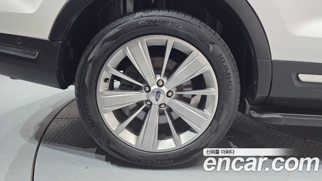 Ford Explorer 2018 — photo 7