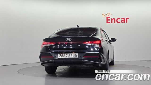 Hyundai AVANTE 2025 — photo 4