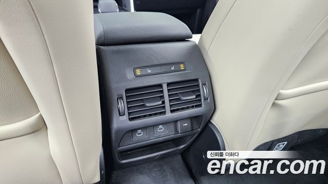 Land Rover Discovery Sport 2024 — photo 19
