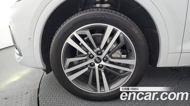 Audi Q5 2021 — photo 5