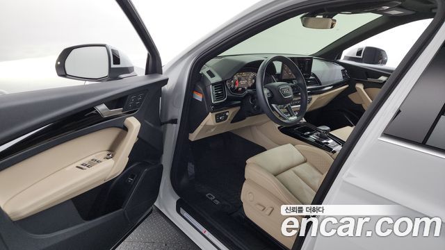 Audi Q5 2021 — photo 13