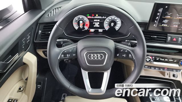 Audi Q5 2021 — photo 19