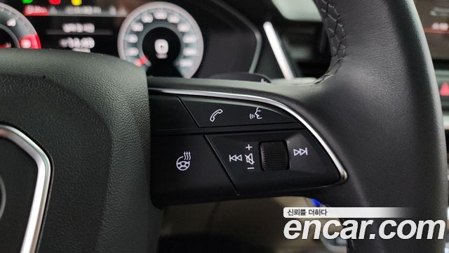 Audi Q5 2021 — photo 22