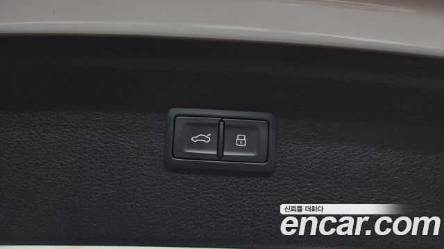 Audi Q5 2021 — photo 25
