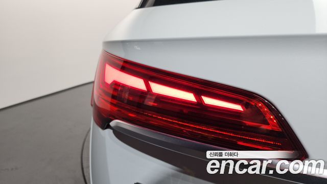 Audi Q5 2021 — photo 9