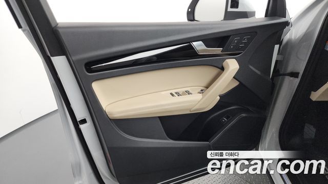 Audi Q5 2021 — photo 14