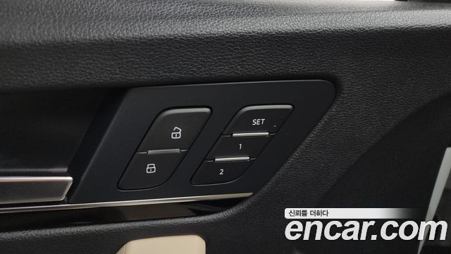 Audi Q5 2021 — photo 35