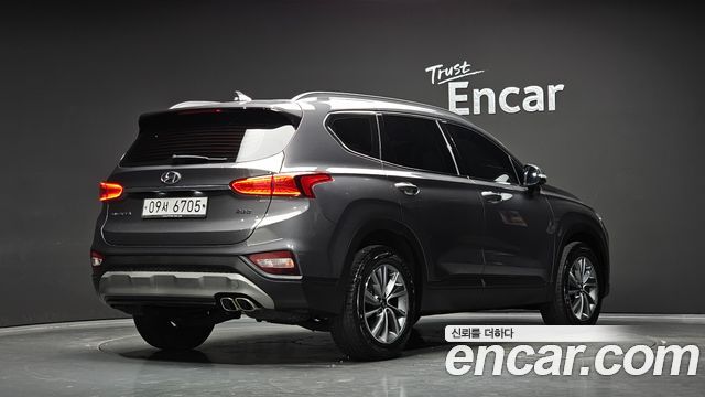 Hyundai Santafe 2019 — photo 2