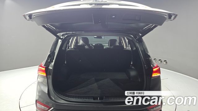 Hyundai Santafe 2019 — photo 26
