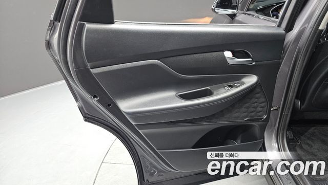 Hyundai Santafe 2019 — photo 15