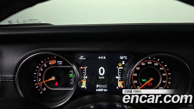 Jeep Wrangler 2019 — photo 11
