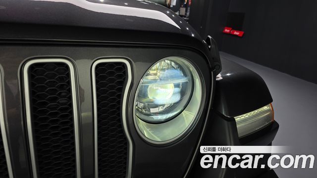 Jeep Wrangler 2019 — photo 8