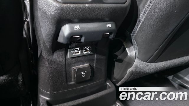 Jeep Wrangler 2019 — photo 32