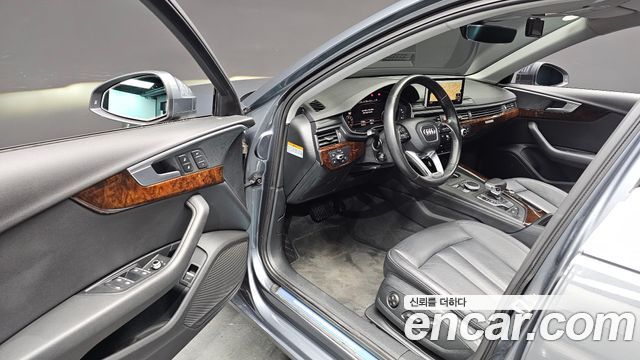 Audi A4 2016 — photo 12